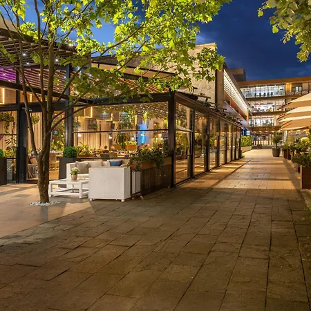 Sky Blue Hotel & Spa-3